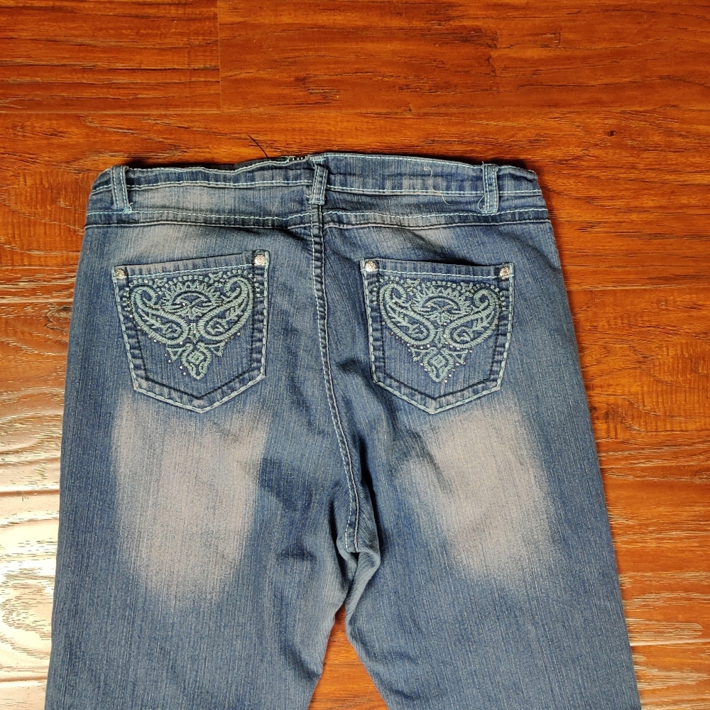Wave Jeans - Picture 6 of 9